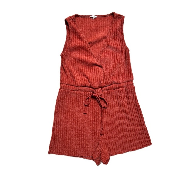 EN CRÈME ~ Rust Colored Sleeveless Ribbed Knit Romper size L - Picture 1 of 7